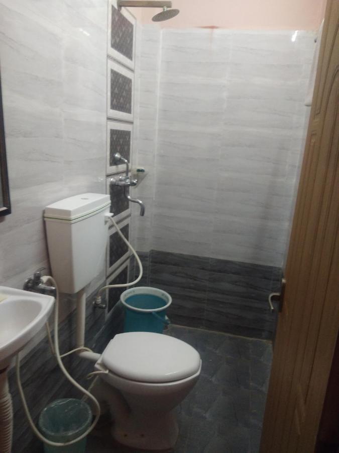 Ds Residency Varanasi-Prime Location-Parking Екстер'єр фото