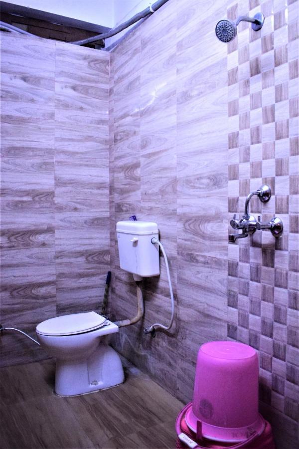 Ds Residency Varanasi-Prime Location-Parking Екстер'єр фото