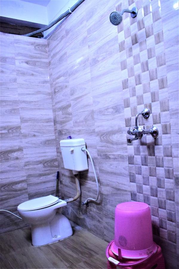 Ds Residency Varanasi-Prime Location-Parking Екстер'єр фото