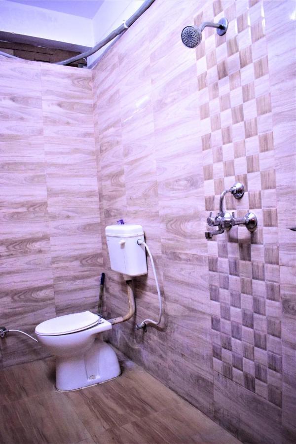 Ds Residency Varanasi-Prime Location-Parking Екстер'єр фото
