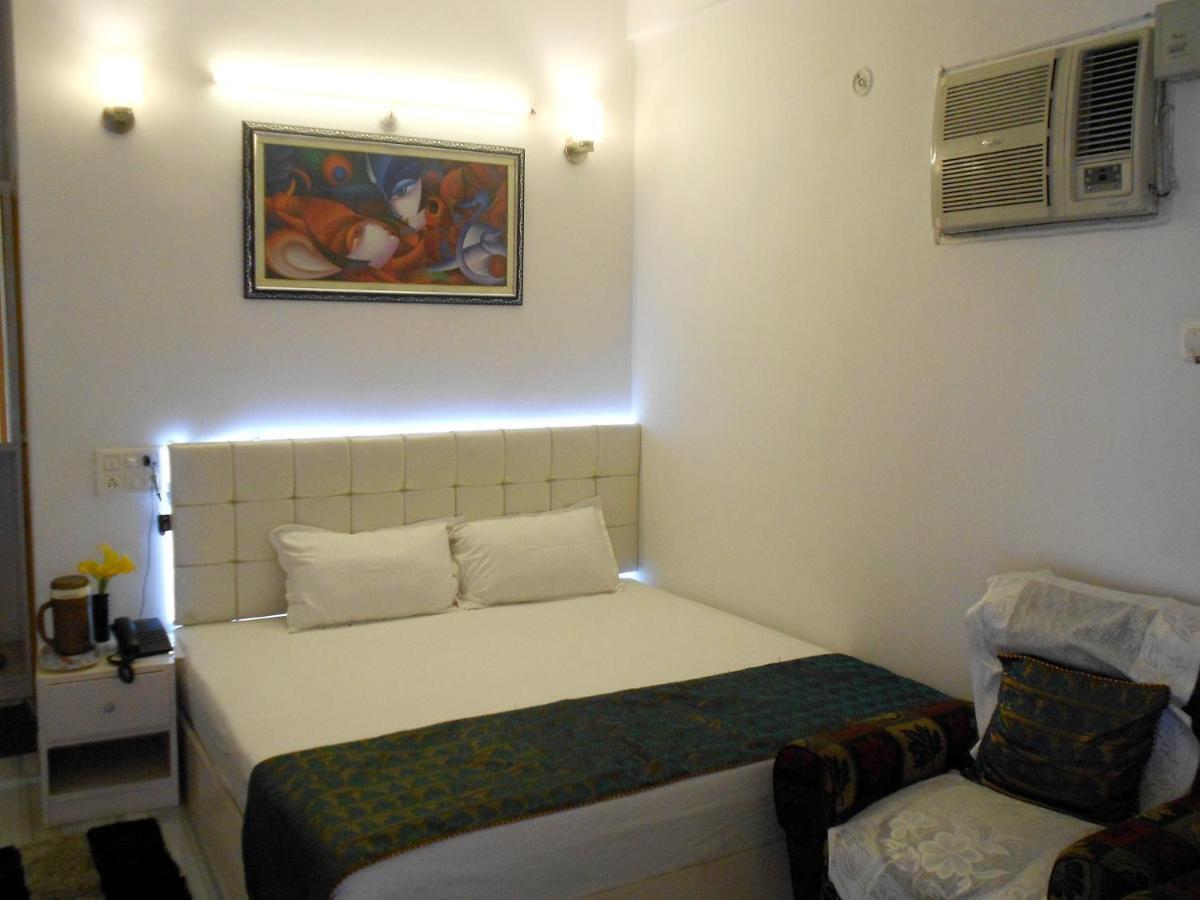 Ds Residency Varanasi-Prime Location-Parking Екстер'єр фото