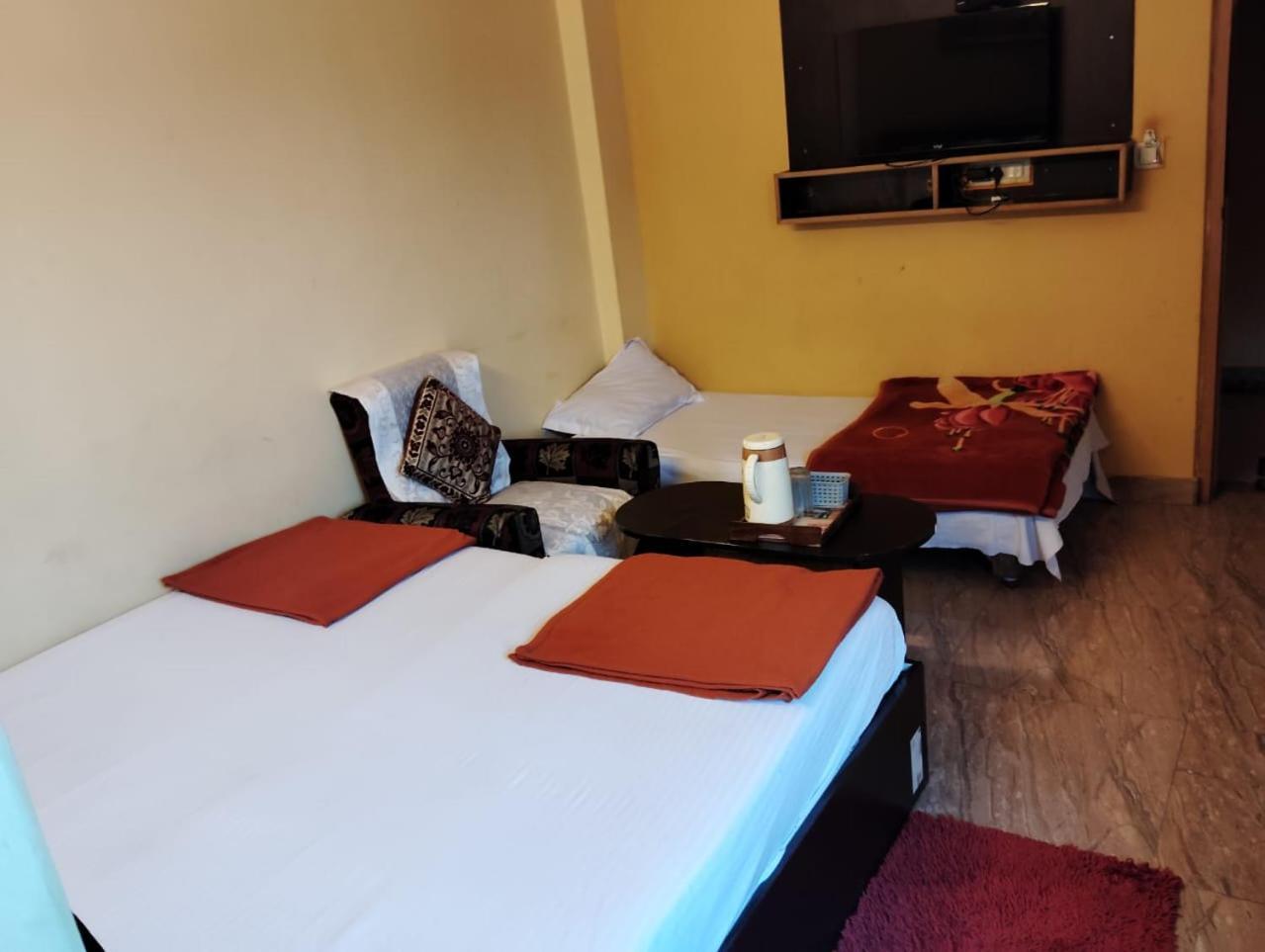 Ds Residency Varanasi-Prime Location-Parking Екстер'єр фото