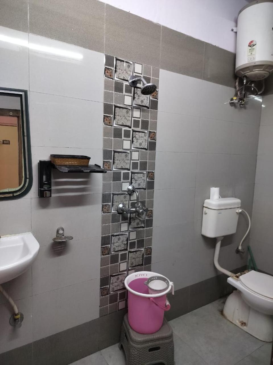 Ds Residency Varanasi-Prime Location-Parking Екстер'єр фото