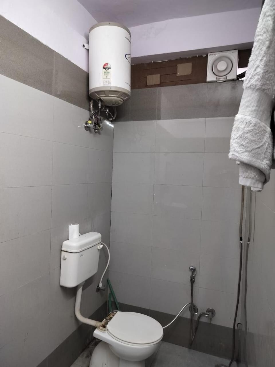 Ds Residency Varanasi-Prime Location-Parking Екстер'єр фото