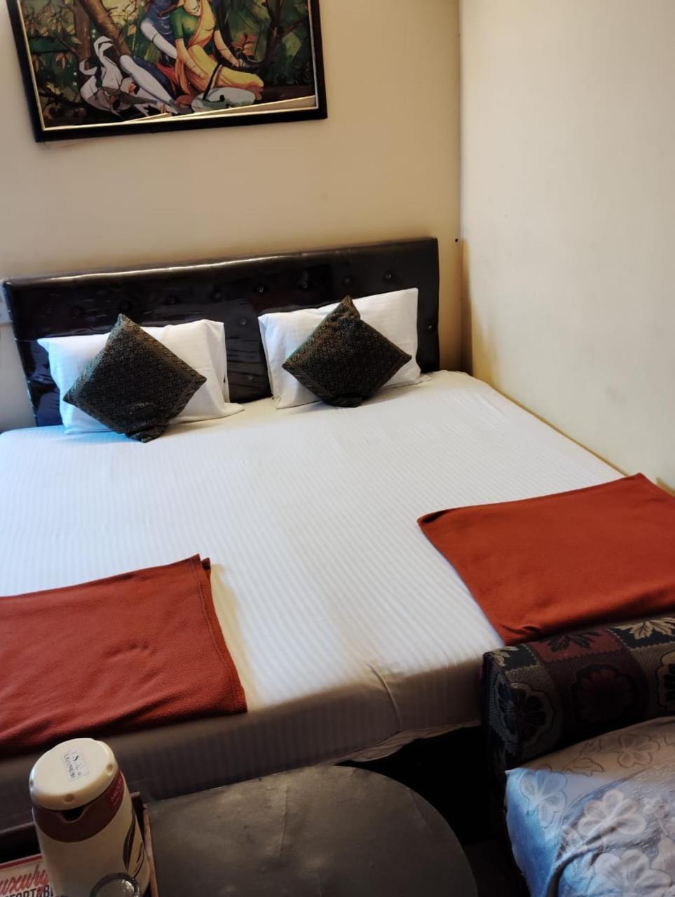 Ds Residency Varanasi-Prime Location-Parking Екстер'єр фото