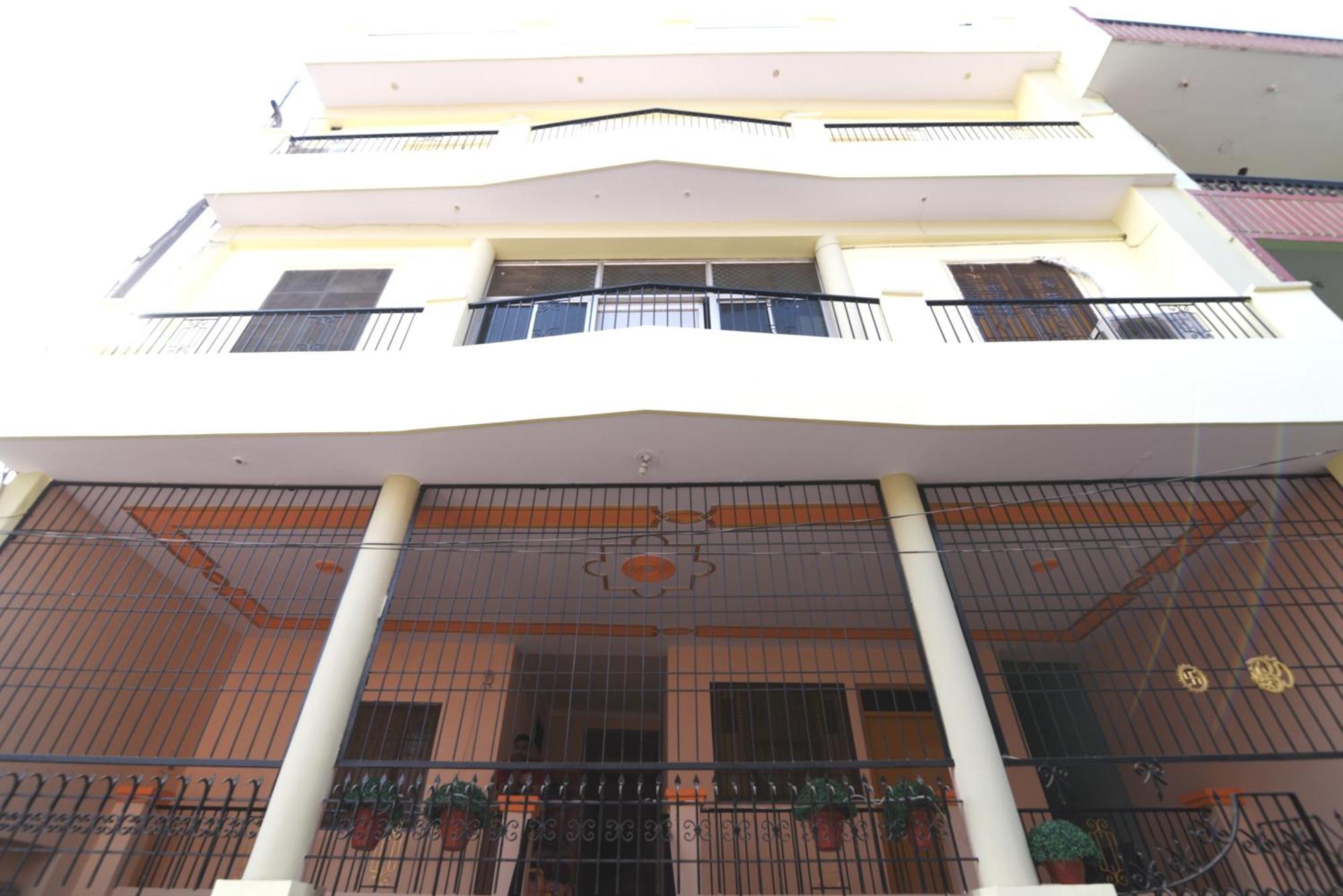Ds Residency Varanasi-Prime Location-Parking Екстер'єр фото