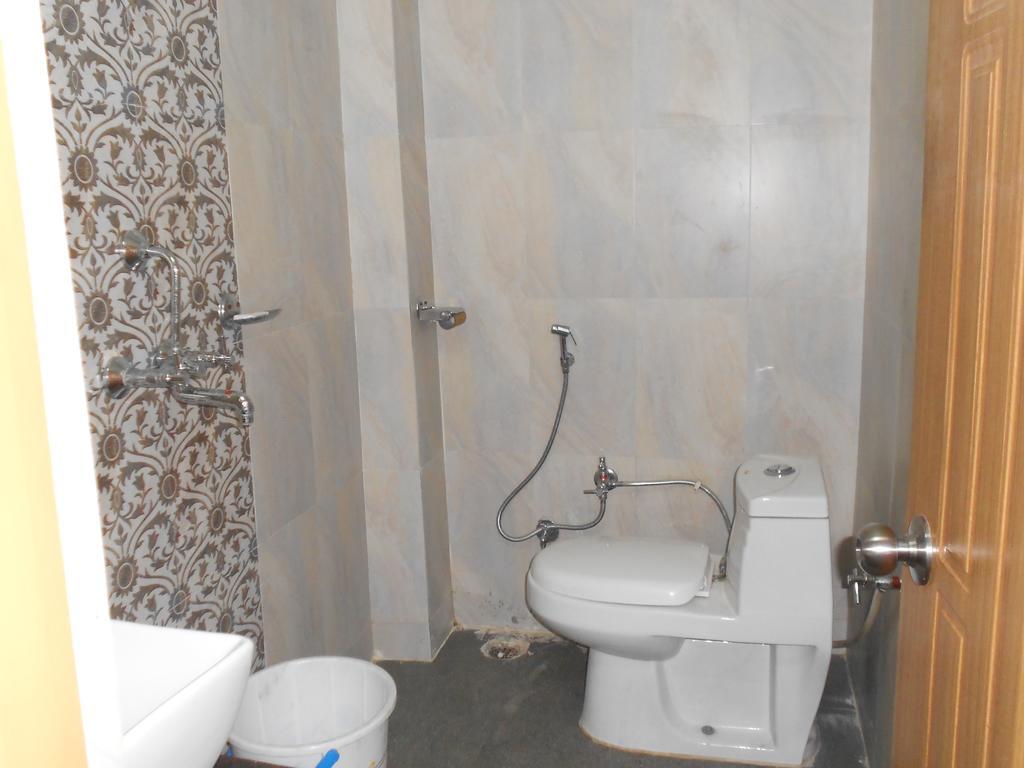 Ds Residency Varanasi-Prime Location-Parking Екстер'єр фото
