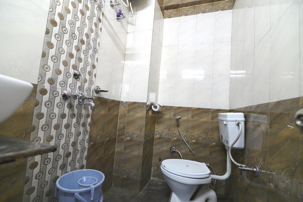 Ds Residency Varanasi-Prime Location-Parking Екстер'єр фото